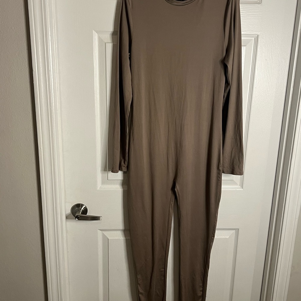 Fashion Nova Mocha jumpsuit - Picture 2 of 4